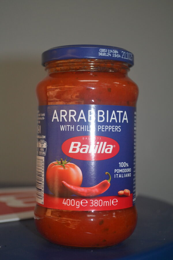 With Barilla Arrabiata with Chilli Peppers, you are not just purchasing a jar of sauce; you are embarking on a culinary journey. Immerse yourself in the rich flavors of Italy, savor the perfect balance of sweet and spicy, and experience the joy of creating authentic Italian dishes in the comfort of your own home.